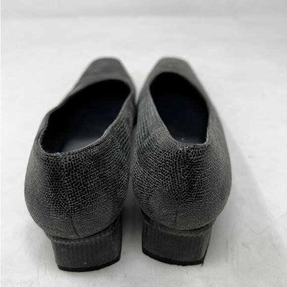 Stuart Weitzman Pump Women's Closed Toe Heels‎ Shoes Faux Leather Black Size 6W - Picture 6 of 8